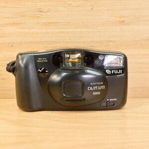 Fujifilm DL-95 Super Autofocus / 35mm Point and Shoot Film Camera / Tested